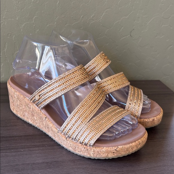 SKECHERS Arch Fit Beverlee Always Classy Wedge Slip-On Sandals Rose Gold Size 6 - Picture 5 of 13